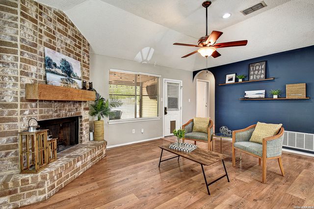 6911 QUAIL LK, San Antonio, TX 78244