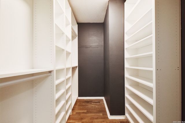 6911 QUAIL LK, San Antonio, TX 78244