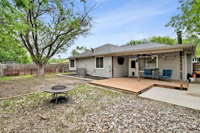 6911 QUAIL LK, San Antonio, TX 78244