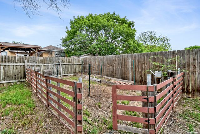 6911 QUAIL LK, San Antonio, TX 78244