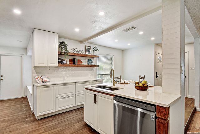 6911 QUAIL LK, San Antonio, TX 78244