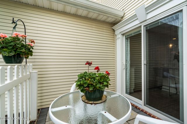 71 S Manor Court, Wall, NJ 07719