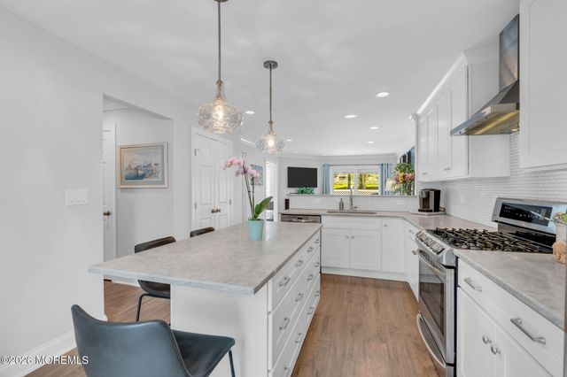 71 S Manor Court, Wall, NJ 07719