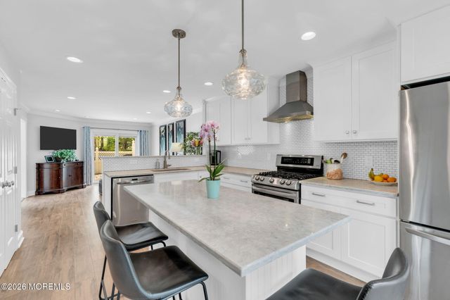 71 S Manor Court, Wall, NJ 07719