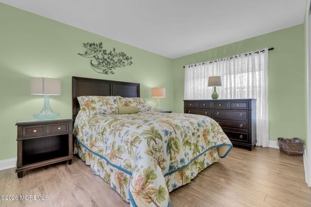 71 S Manor Court, Wall, NJ 07719