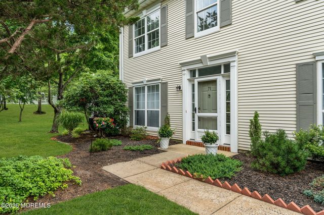 71 S Manor Court, Wall, NJ 07719