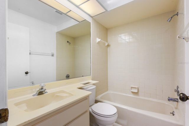 5528 37TH STREET E 5528, Bradenton, FL 34203