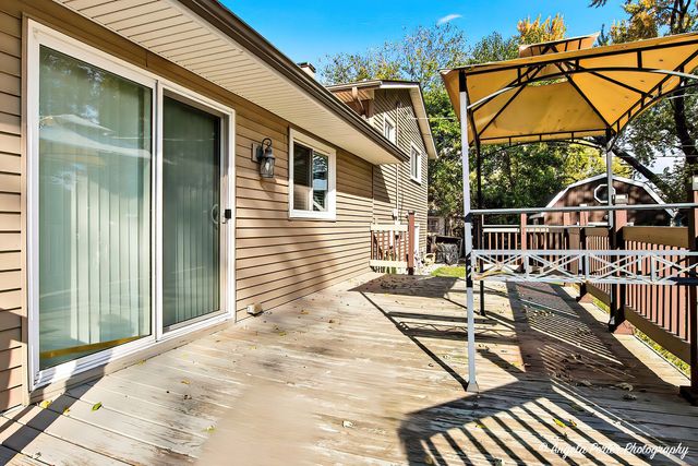 34679 N Hiawatha Trail, Mchenry, IL 60051