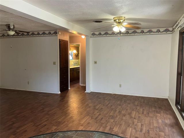 920 W Mitchell Drive, Midwest City, OK 73110