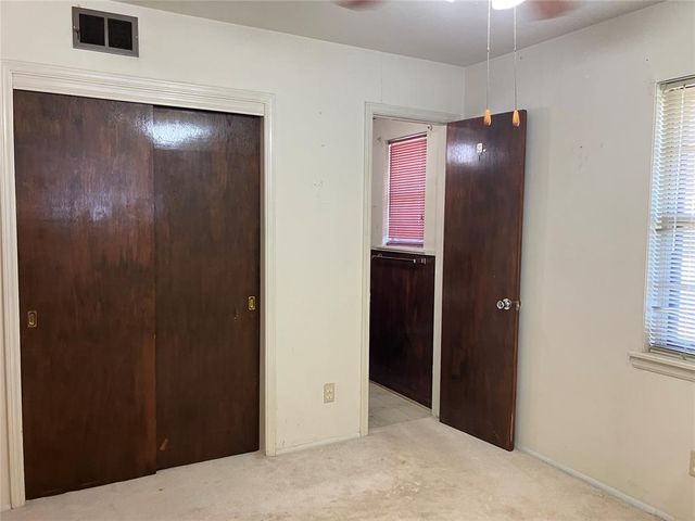 920 W Mitchell Drive, Midwest City, OK 73110
