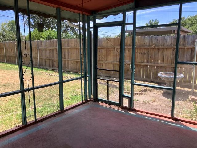 920 W Mitchell Drive, Midwest City, OK 73110