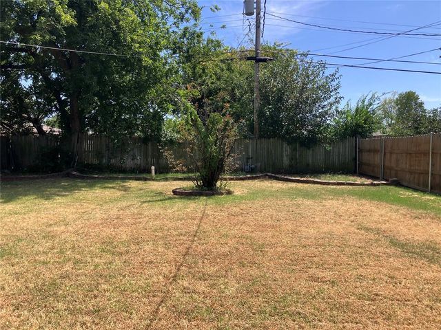 920 W Mitchell Drive, Midwest City, OK 73110