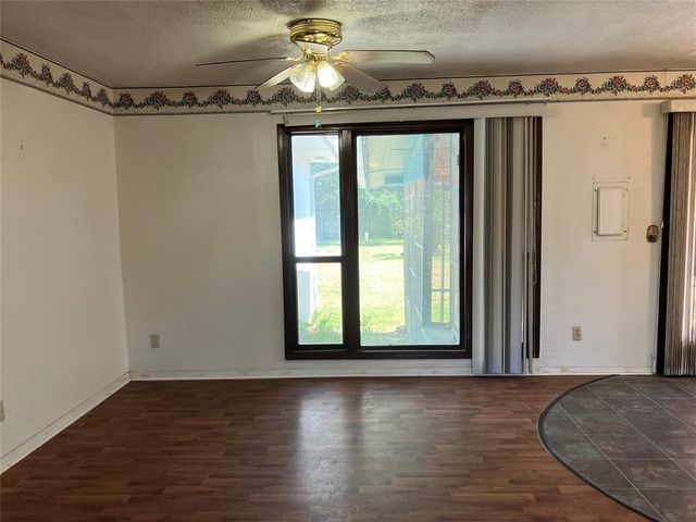 920 W Mitchell Drive, Midwest City, OK 73110