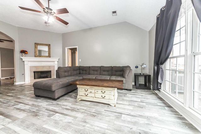 12150 OSBORNE GROVE DR, Arlington, TN 38002