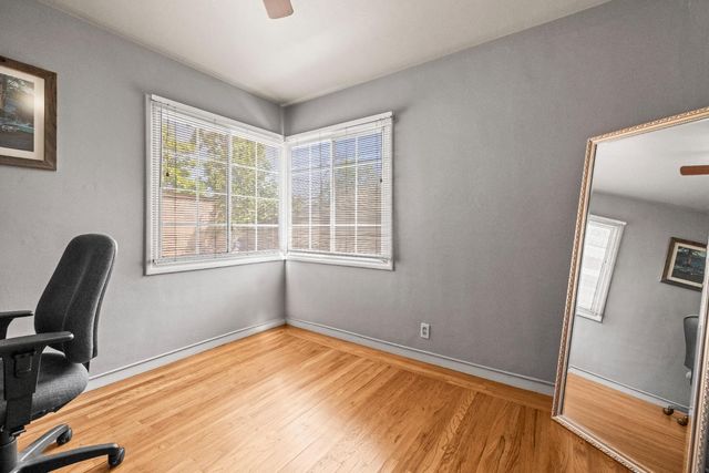 3077 Bertis Dr, Sacramento, CA 95821