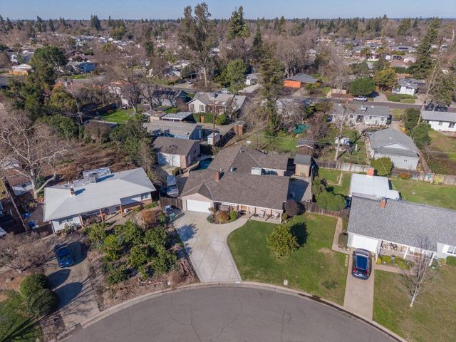 3077 Bertis Dr, Sacramento, CA 95821