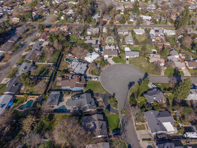 3077 Bertis Dr, Sacramento, CA 95821