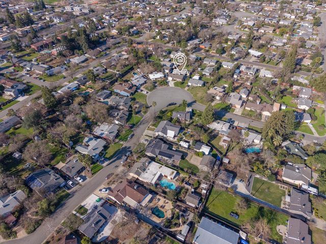 3077 Bertis Dr, Sacramento, CA 95821