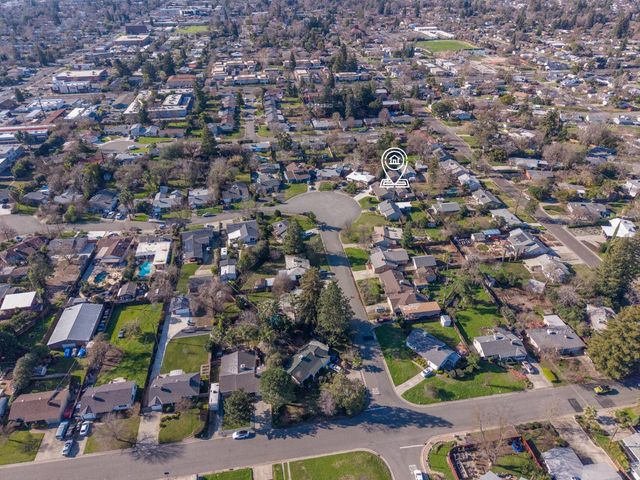 3077 Bertis Dr, Sacramento, CA 95821