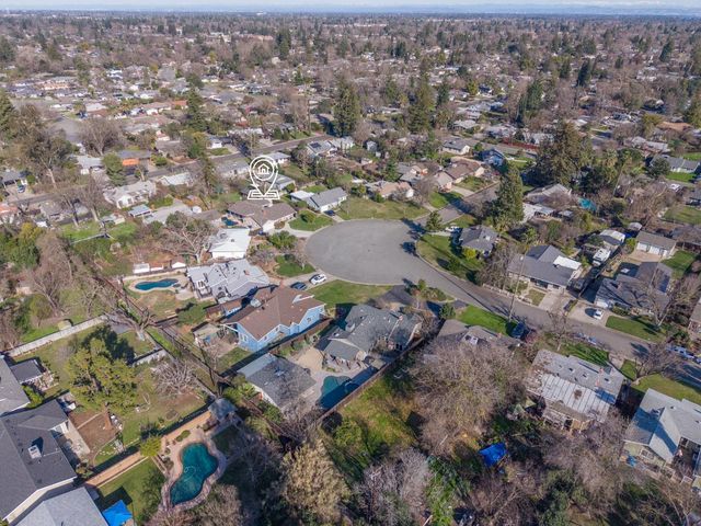 3077 Bertis Dr, Sacramento, CA 95821