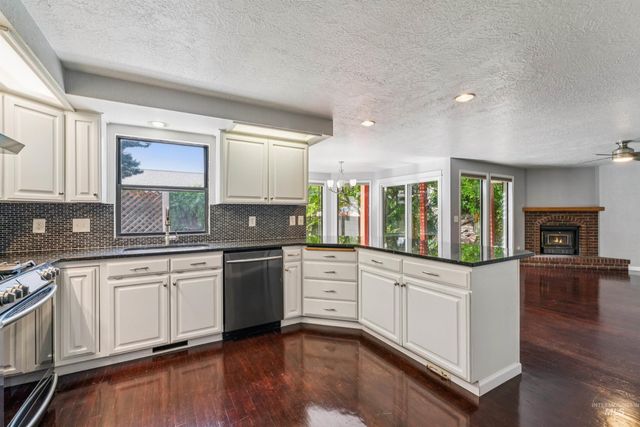 9831 W Ripley St, Boise, ID 83704