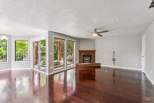 9831 W Ripley St, Boise, ID 83704