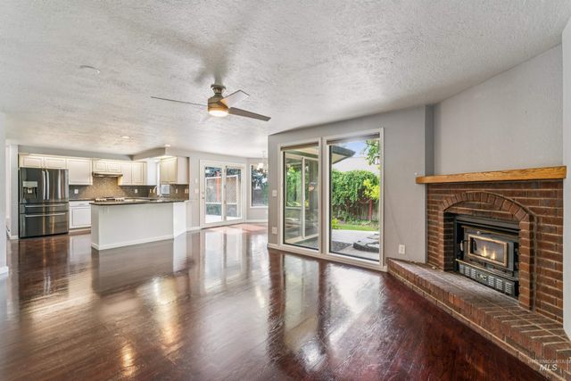 9831 W Ripley St, Boise, ID 83704