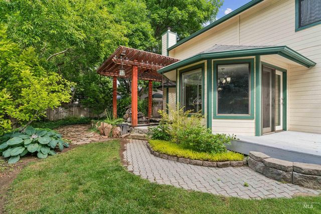 9831 W Ripley St, Boise, ID 83704