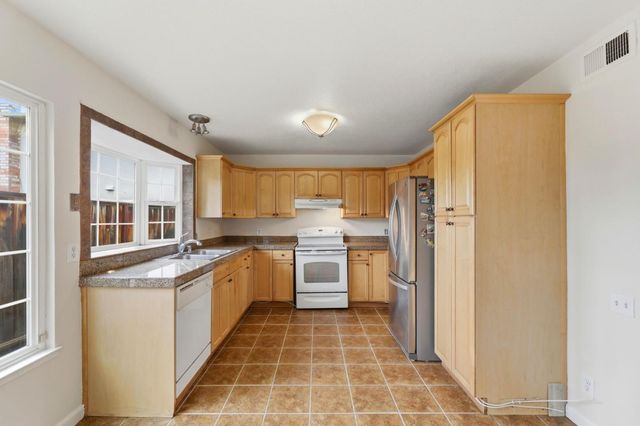 2598 Sierra Vista Court, San Jose, CA 95116