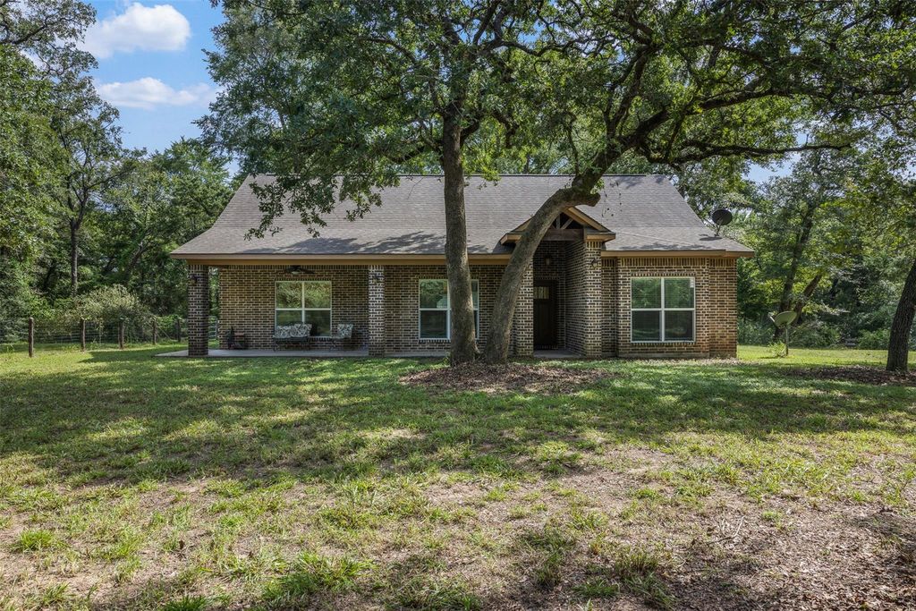 17756 County Road 473, Somerville, TX 77879