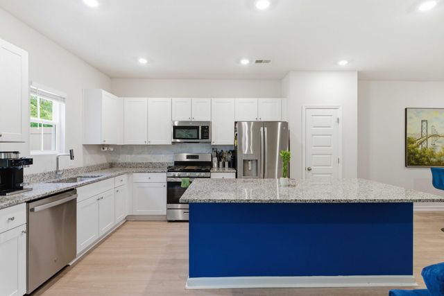 8052 Reagan Way, North Charleston, SC 29418