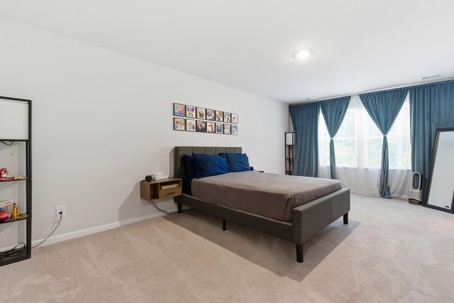 8052 Reagan Way, North Charleston, SC 29418