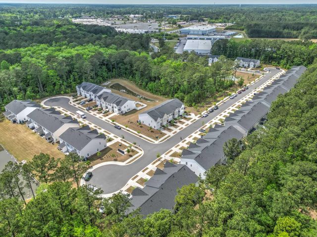 8052 Reagan Way, North Charleston, SC 29418