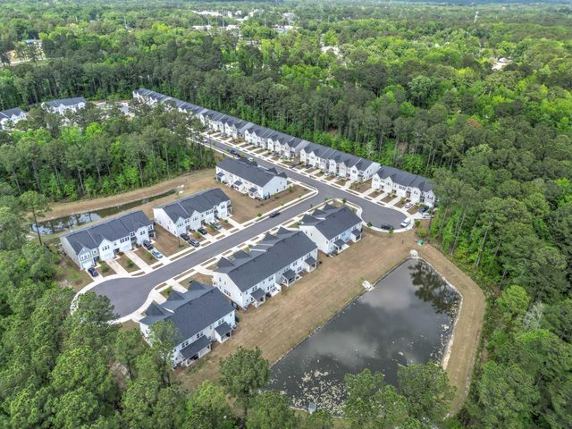 8052 Reagan Way, North Charleston, SC 29418