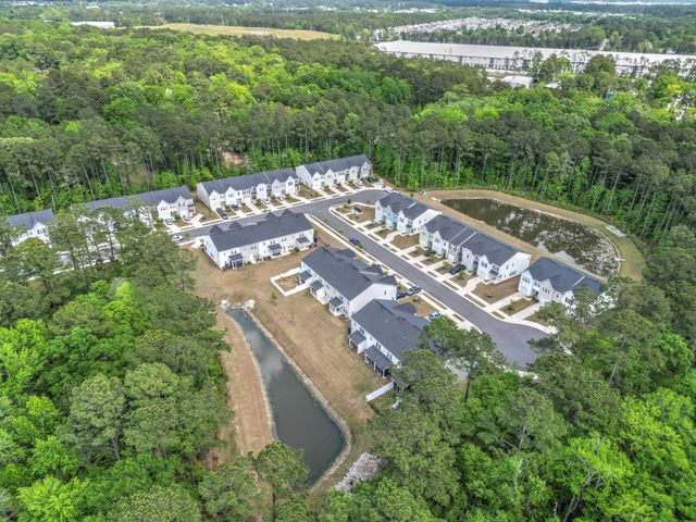 8052 Reagan Way, North Charleston, SC 29418