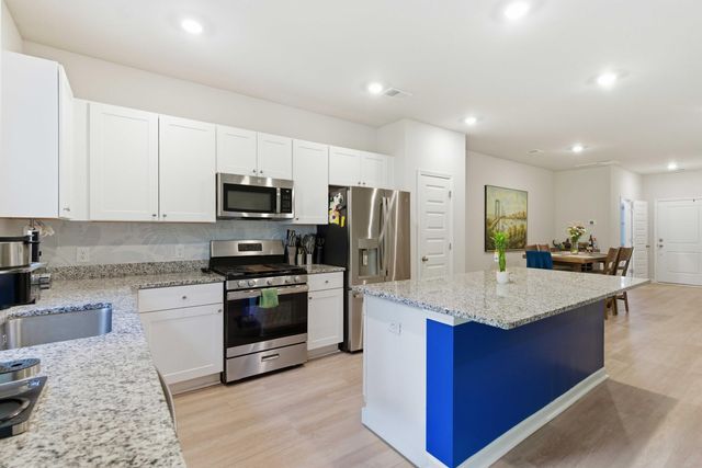 8052 Reagan Way, North Charleston, SC 29418