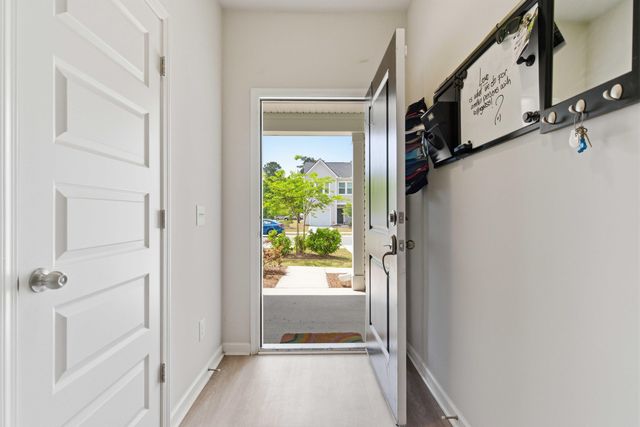 8052 Reagan Way, North Charleston, SC 29418