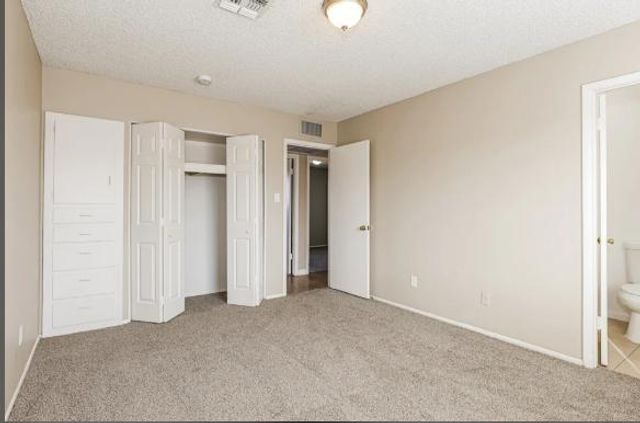 8233 W Indianola Avenue, Phoenix, AZ 85033