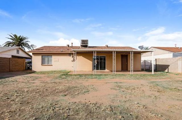 8233 W Indianola Avenue, Phoenix, AZ 85033