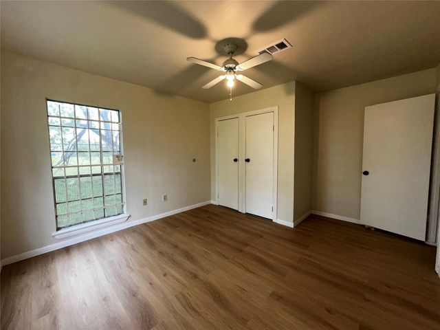 6023 Belarbor Street, Houston, TX 77033