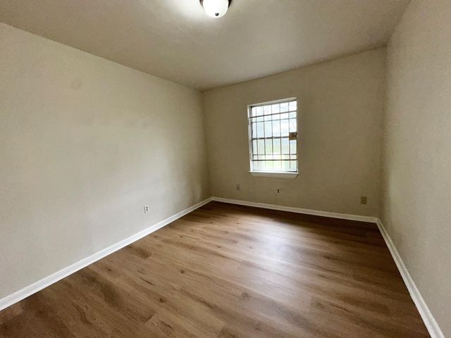 6023 Belarbor Street, Houston, TX 77033