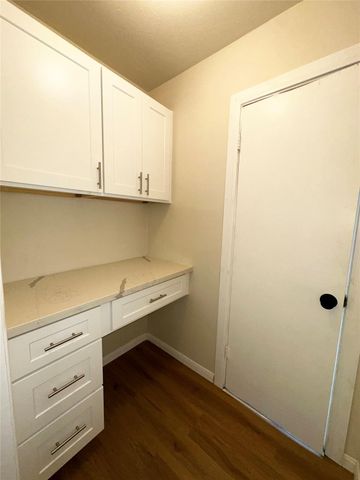 6023 Belarbor Street, Houston, TX 77033