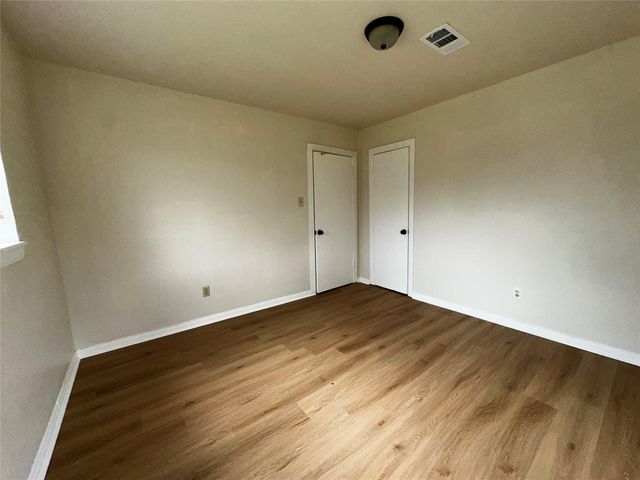 6023 Belarbor Street, Houston, TX 77033