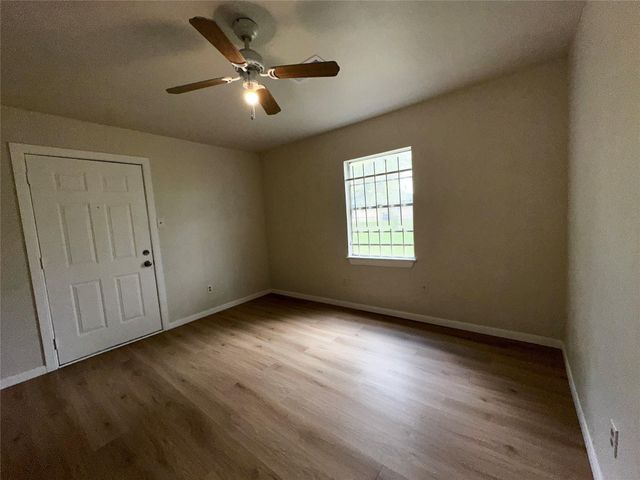 6023 Belarbor Street, Houston, TX 77033