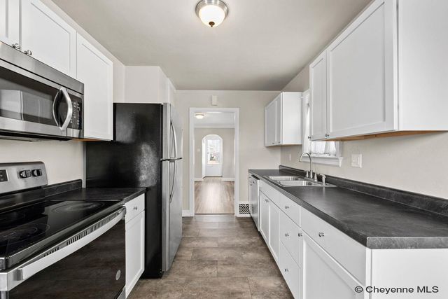 1019 W 27TH ST, Cheyenne, WY 82001