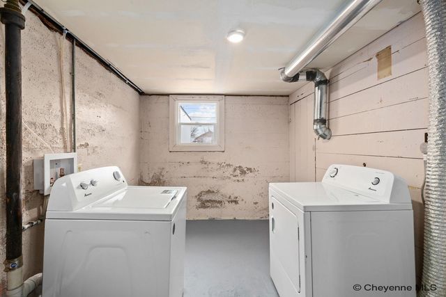 1019 W 27TH ST, Cheyenne, WY 82001