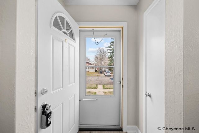 1019 W 27TH ST, Cheyenne, WY 82001