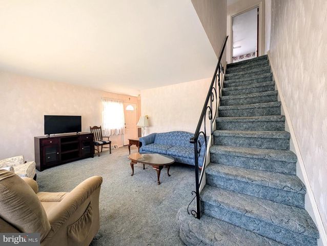 1439 MICHIGAN AVE, Swarthmore, PA 19081