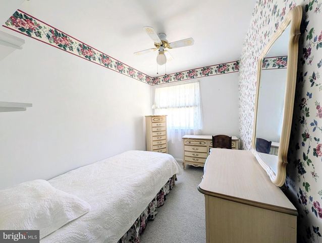 1439 MICHIGAN AVE, Swarthmore, PA 19081