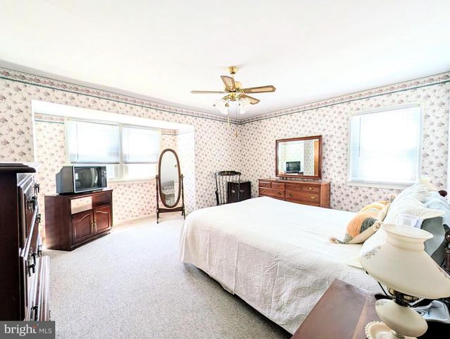 1439 MICHIGAN AVE, Swarthmore, PA 19081